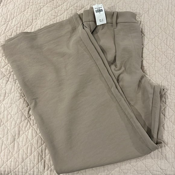 Abercrombie Sloane Tailored Pant - Picture 4 of 8